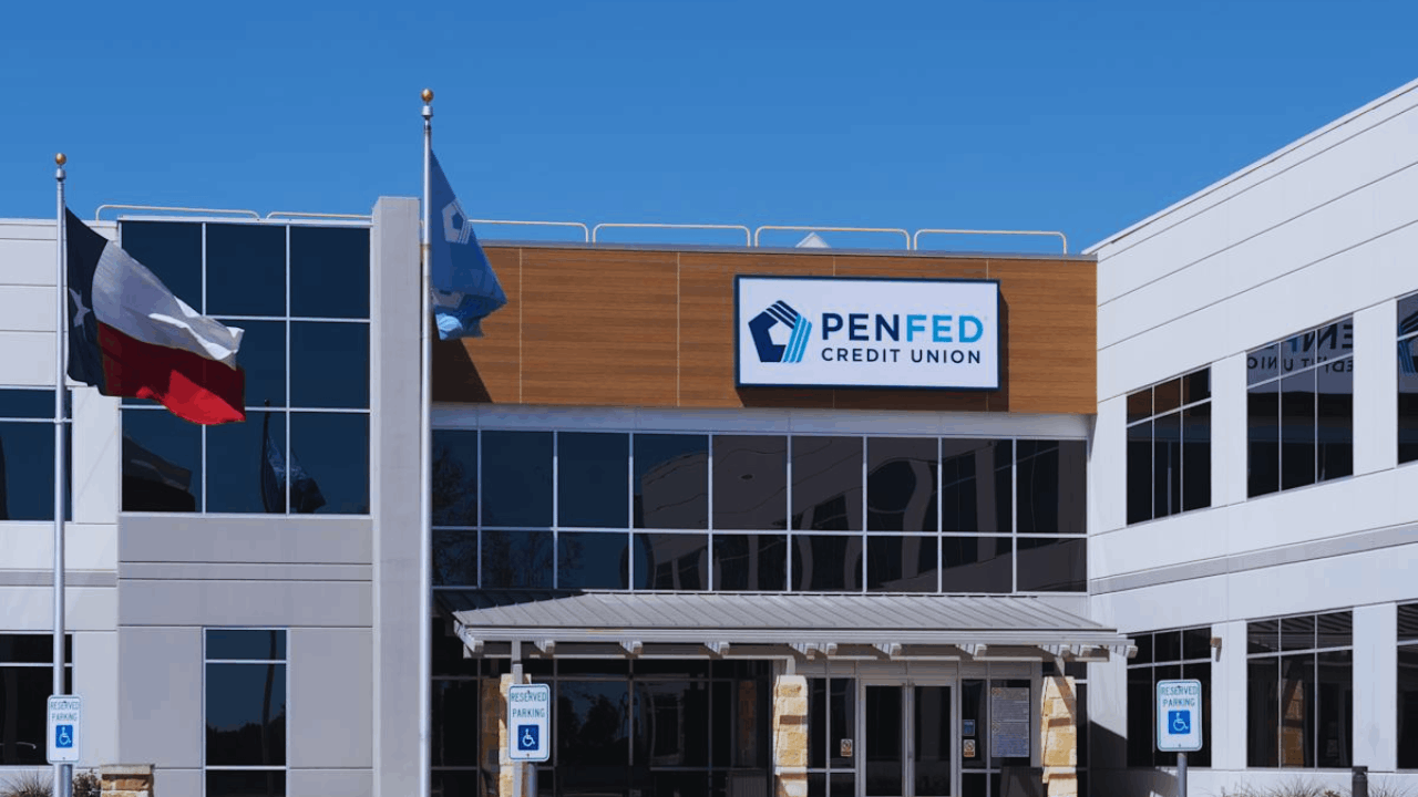 Solicitar un Préstamo Personal de PenFed con un Co-firmante