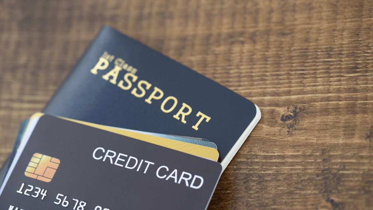 Travel Credit Card in Romania: Waivers and Benefits